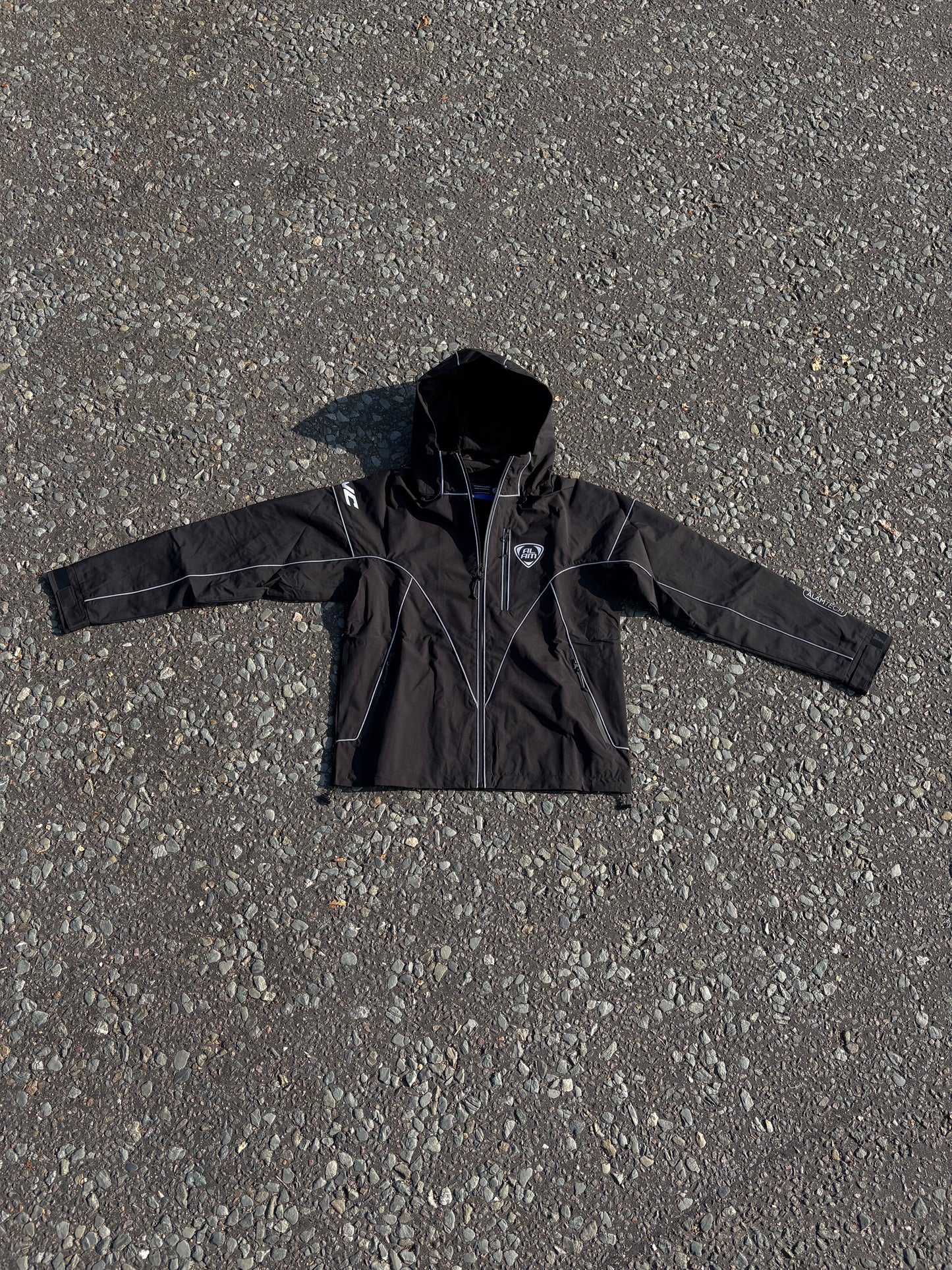 ALAM TECH SHELL JACKET BLACK