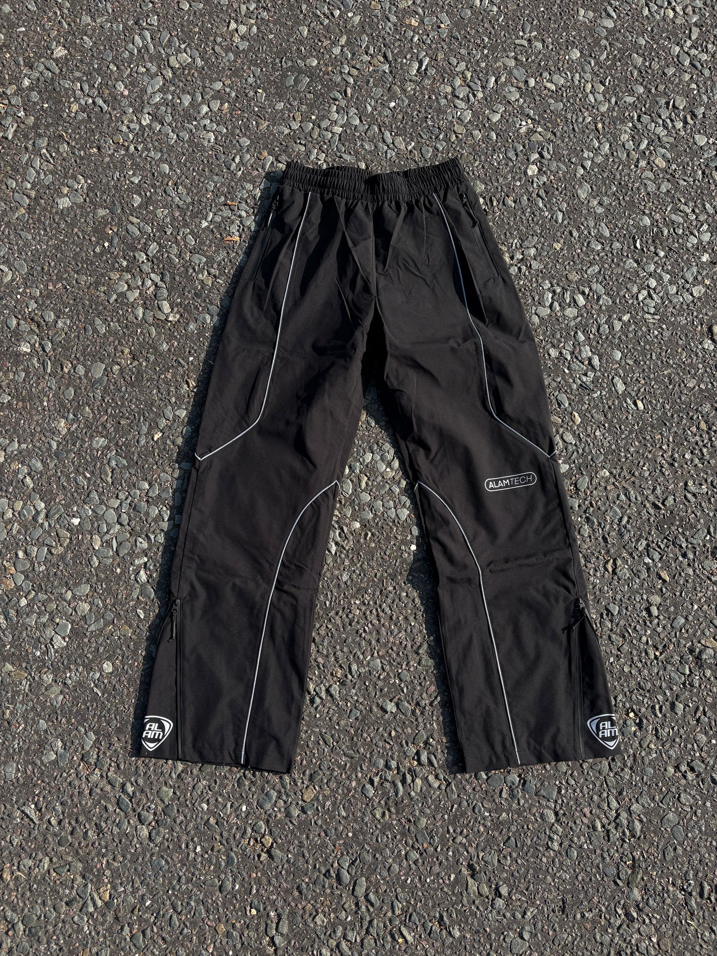 ALAM TECH SHELL BOTTOMS BLACK