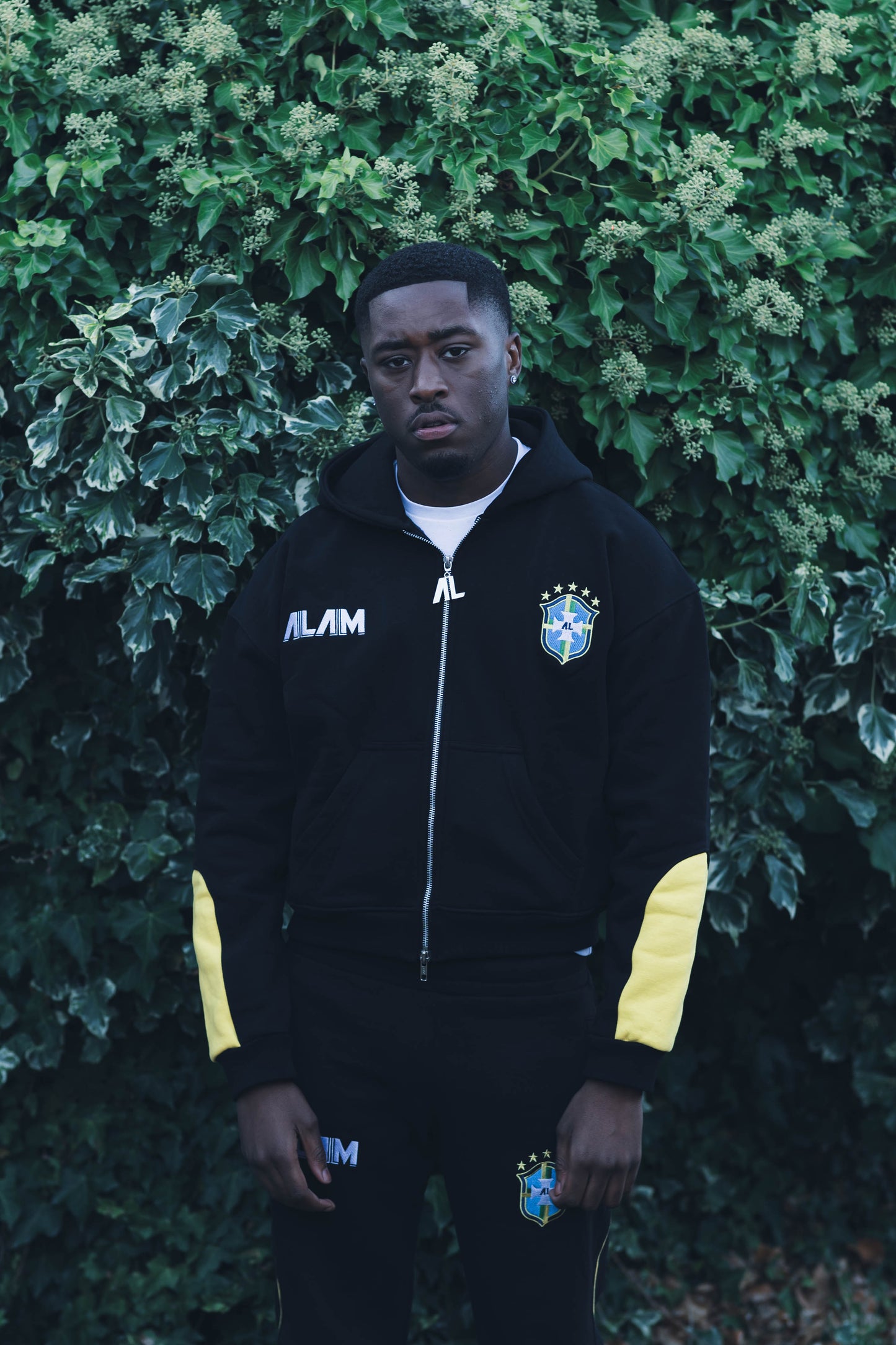ALAM BRAZIL ZIP UP HOODIE BLACK