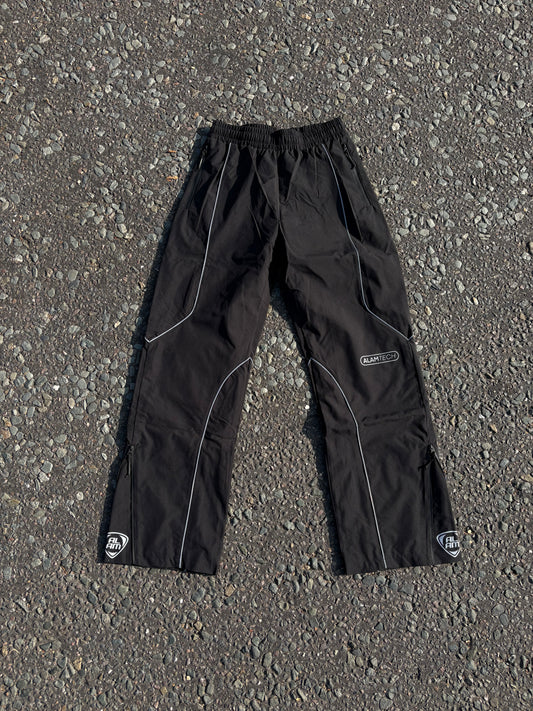 ALAM TECH SHELL BOTTOMS BLACK
