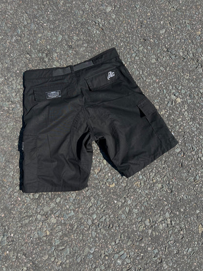 SKYLINE MILITANT BLACK CARGO SHORTS