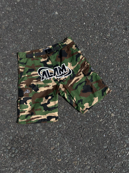 SKYLINE MILITANT CAMO CARGO SHORTS