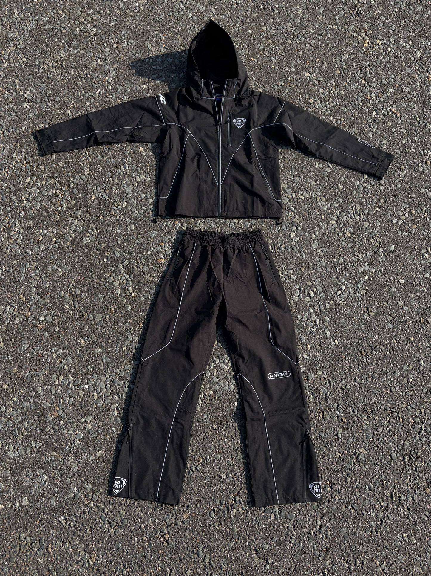 ALAM TECH SHELL SUIT